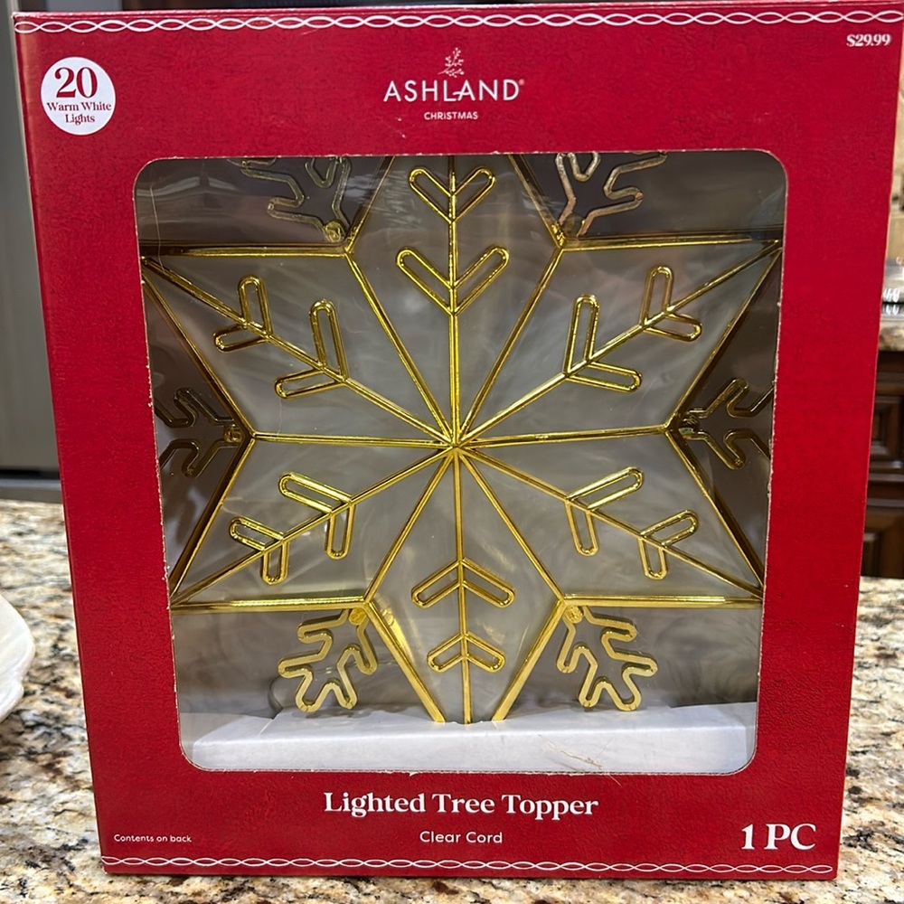 Ashland Clear Lighted Tree Topper